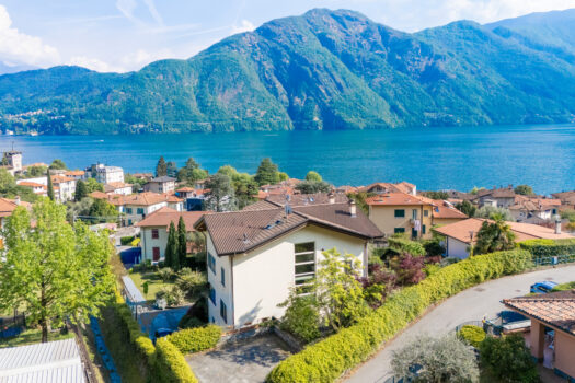 Villa with garden in Tremezzina – completely renovated with a lake view