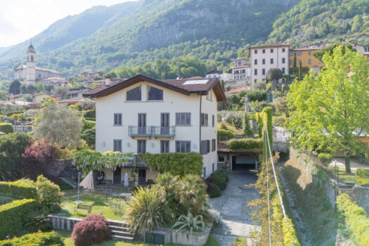 Villa with garden in Tremezzina – completely renovated with a lake view