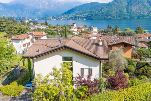 Villa with garden in Tremezzina – completely renovated with a lake view