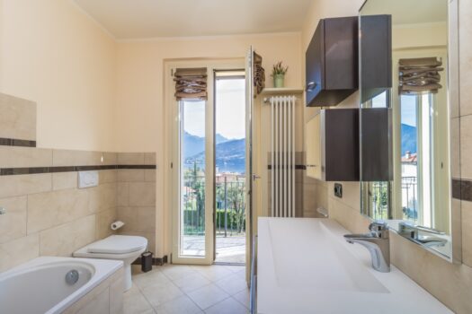 Villa with garden in Tremezzina – completely renovated with a lake view