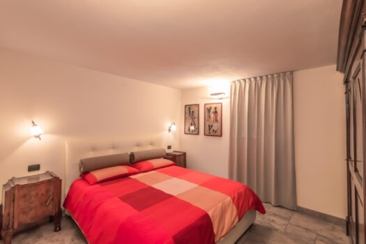 Villa with garden in Tremezzina – completely renovated with a lake view