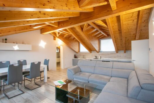 New residence in Menaggio – with swimming pool and lake view