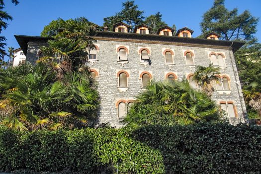 New residence in Menaggio – with pool and lake view