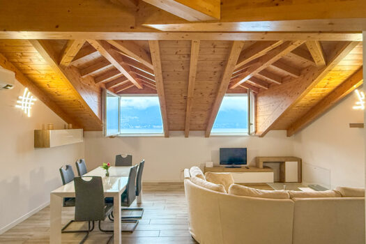 New residence in Menaggio – with swimming pool and lake view