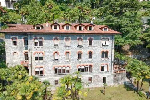 New residence in Menaggio – with pool and lake view
