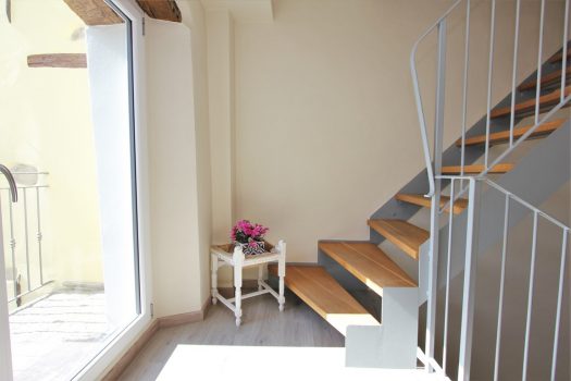 Renovated house in San Siro – lake view – large terrace