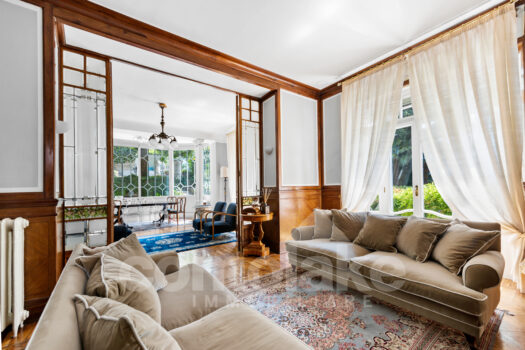 Historical lakefront villa close to Cernobbio