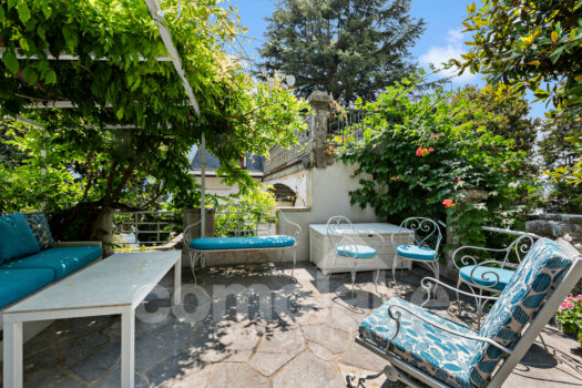 Historical lakefront villa close to Cernobbio