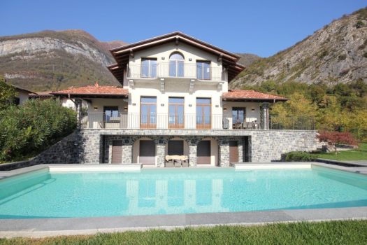 New villa with pool in Tremezzo