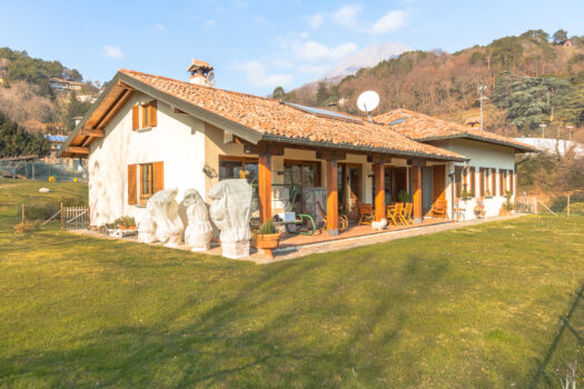 Villa Surrounded By Greenery In Menaggio With A Planted Park