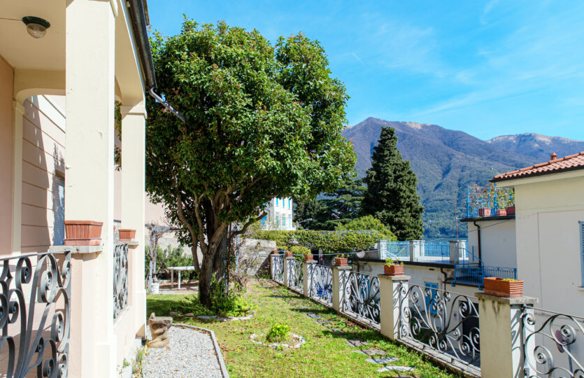 Villa with garden