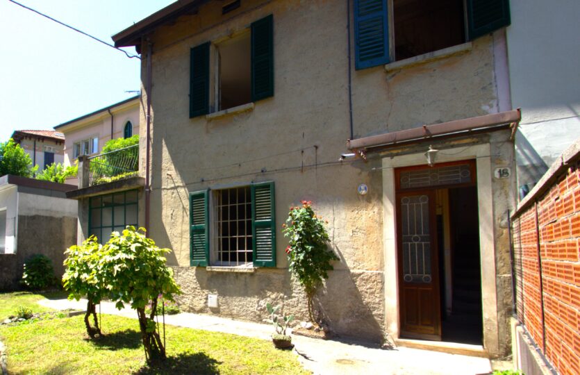 The historic house with garden in Cernobbio