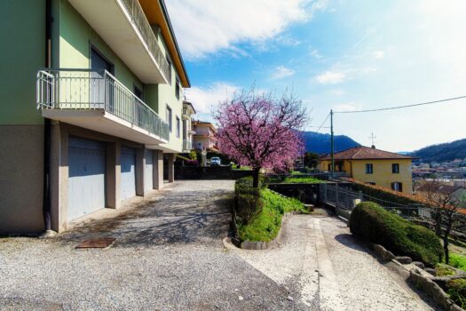 Apartment with garden in Cernobbio