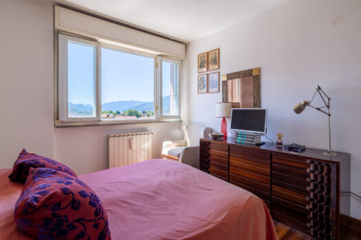 Penthouse with lake view in the centre of Gravedona