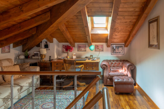 Penthouse with lake view in the centre of Gravedona