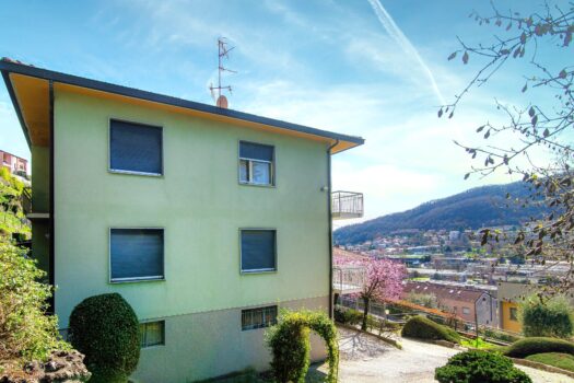 Apartment with garden in Cernobbio
