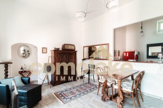 Apartment with terrace overlooking the lake in Moltrasio