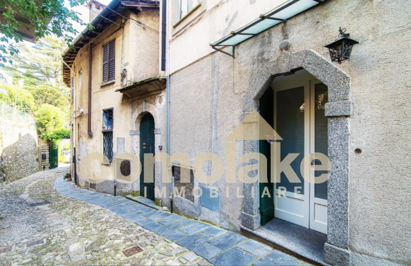 Apartment in the center of Moltrasio