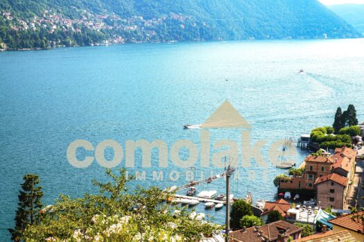 Apartment with terrace overlooking the lake in Moltrasio