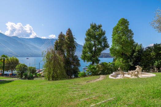 Apartment in historic villa in Tremezzina – large park
