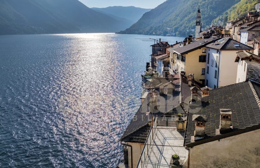 Historic lake house near Laglio