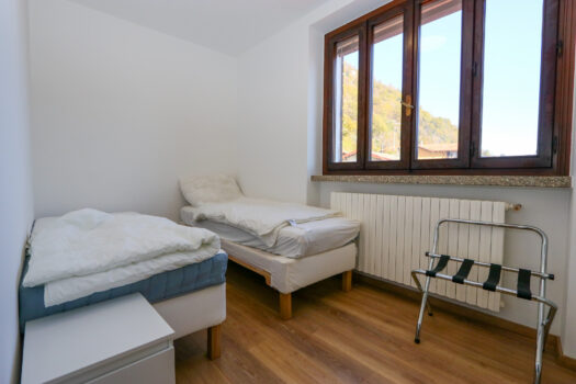 Semi-detached house in Argegno – lake view