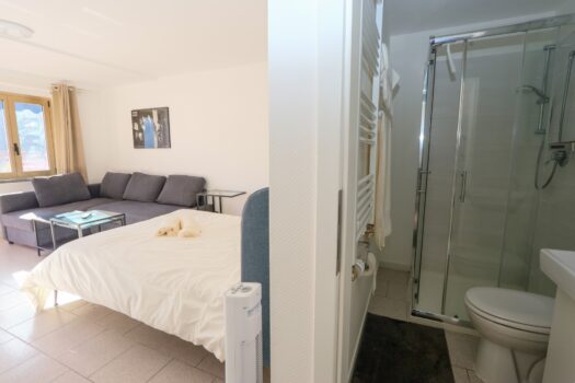 Semi-detached house in Argegno – lake view