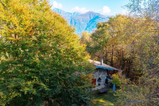 Stone house above Menaggio – surrounded by nature