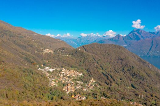 Stone house above Menaggio – surrounded by nature