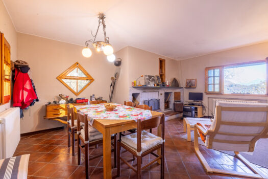 Stone house above Menaggio – surrounded by nature