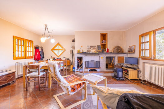 Stone house above Menaggio – surrounded by nature