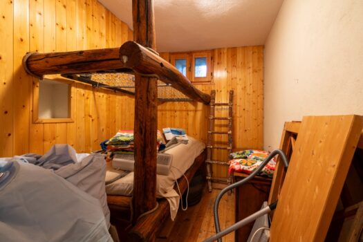 Stone house above Menaggio – surrounded by nature