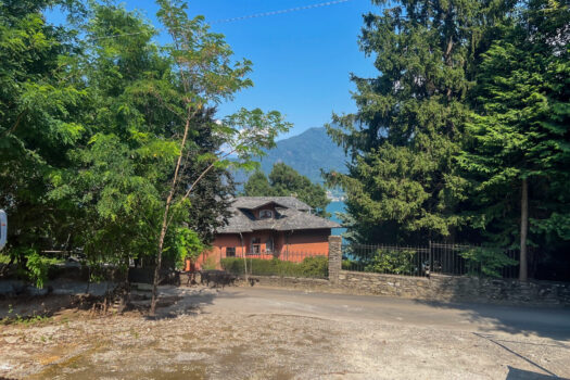Building land in Pianello del lario – exclusive area