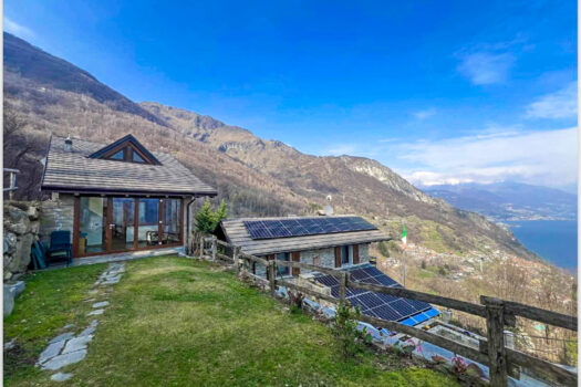 Stone Villa in Pianello del Lario – postcard-perfect lake view