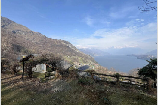 Stone Villa in Pianello del Lario – postcard-perfect lake view