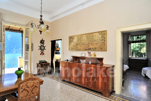Historic apartment with terrace and garden in Moltrasio