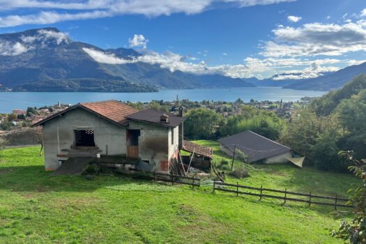 Building land in Gravedona – stunning lake view