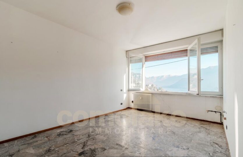 Apartment in Como for sale