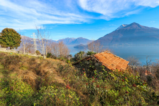 Building land in Pianello del Lario – stunning lake view