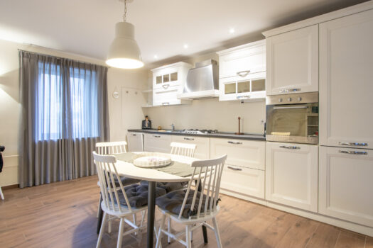 Renovated apartment in Menaggio – central position