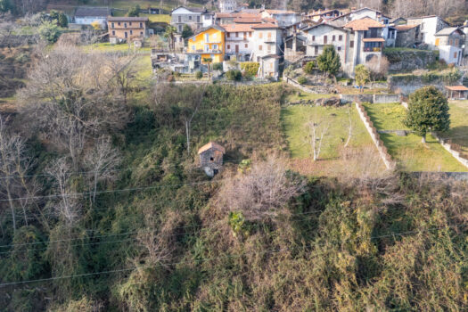 Building land in Pianello del Lario – stunning lake view