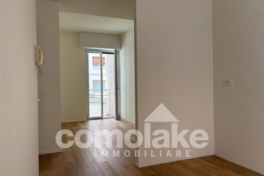 Apartment with balconies in Como