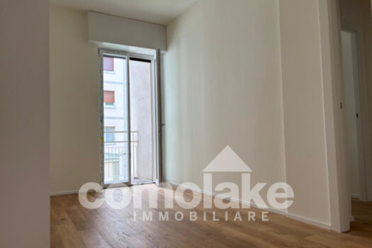 Apartment with balconies in Como