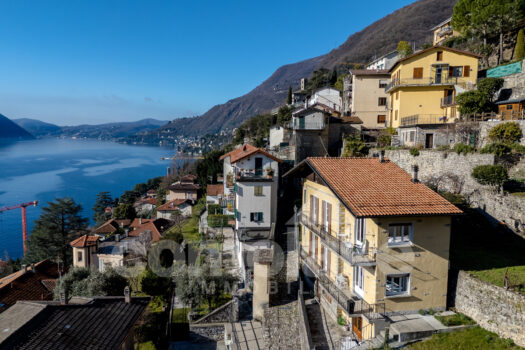 Lake house with view and garden in Carate Urio