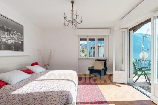 Lake house with view and garden in Carate Urio