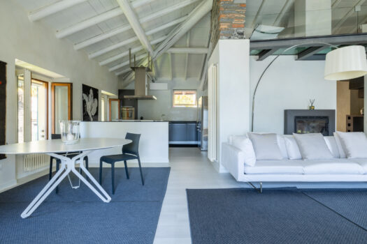 Lake front penthouse in Argegno – Large exclusive terrace