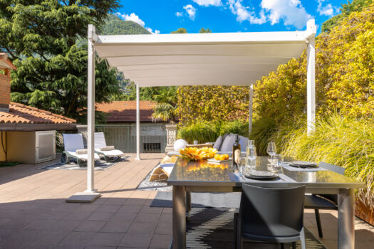 Lake front penthouse in Argegno – Large exclusive terrace