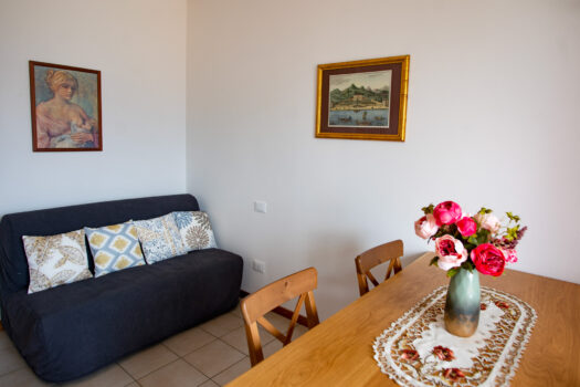 Small Villa with garden in Griante – stunning lake view