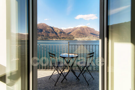 Modern lake front apartment near Bellagio