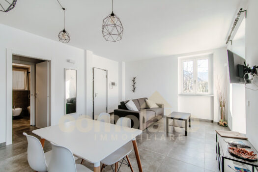 Modern lake front apartment near Bellagio
